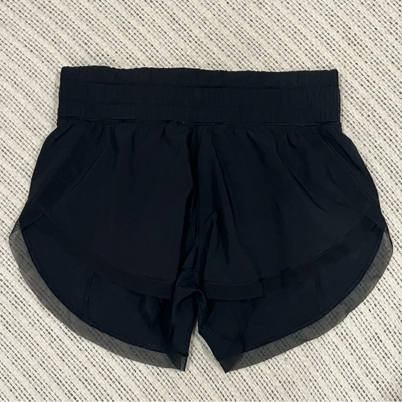 lululemon athletica Pants - Lululemon Hotty Hot Shorts 4” - Black - Women’s Size 2